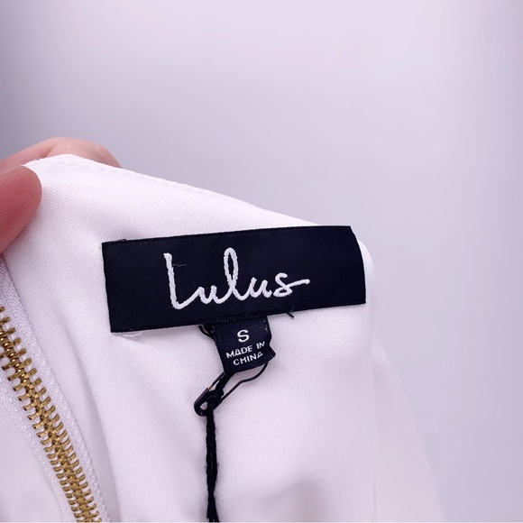 NEW Lulu’s White Short Sleeve Mini Dress Size Small - Picture 6 of 10